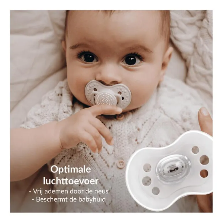 Difrax Dynamic Fopspeen 6-18M Night&Day unisex