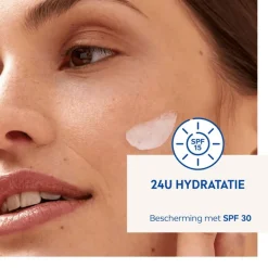NIVEA Essentials 24u Hydraterende Dagcrème SPF30 Normale Huid 50 ML